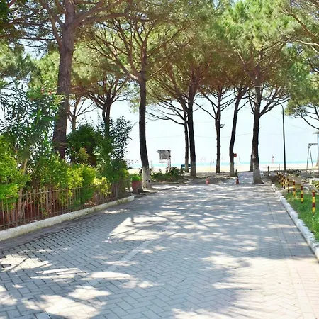 펜션 Vacation With Garden 311