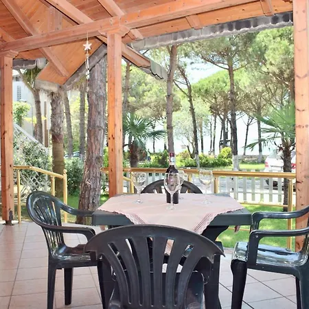 Vacation With Garden 311 Holiday home