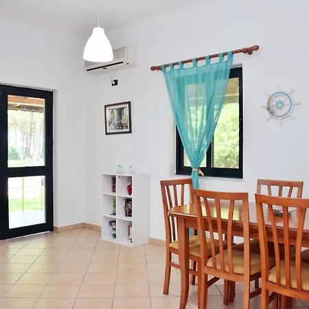 Vacation With Garden 311 Holiday home